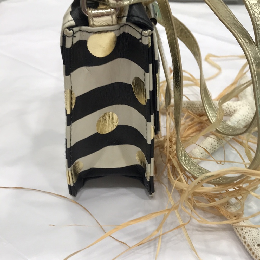 KIDS PURSE w black/beige stripes w gold dots & golden strap. Cute for holiday 💋 - Picture 4 of 8